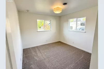 240 NW Baker Creek Rd, McMinnville, OR 97128 - Photo 28