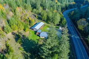 15779 Hwy 42, Myrtle Point, OR 97458 - Photo 28