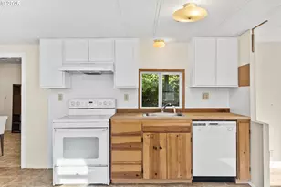 15779 Hwy 42, Myrtle Point, OR 97458 - Photo 8