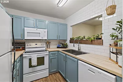 20120 Larkspur Ln #81, West Linn, OR 97068 - Photo 6
