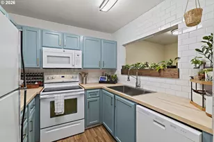 20120 Larkspur Ln, West Linn, OR 97068 - Photo 6