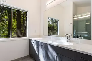 2750 SW 89th Ave, Portland, OR 97225 - Photo 18