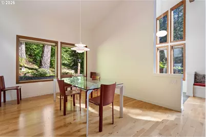 2750 SW 89th Ave, Portland, OR 97225 - Photo 8