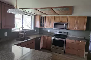 81503 W 8th Rd, Irrigon, OR 97844 - Photo 8