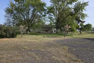 81503 W 8th Rd, Irrigon, OR 97844 - Photo 4