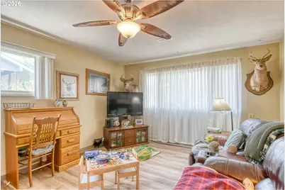 709 S Mill St, Milton-Freewater, OR 97862 - Photo 14