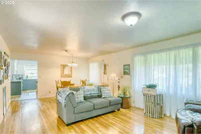 709 S Mill St, Milton-Freewater, OR 97862 - Photo 2