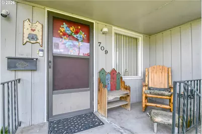 709 S Mill St, Milton-Freewater, OR 97862 - Photo 32