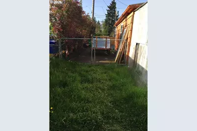 9640 SE Holgate Blvd, Portland, OR 97266 - Photo 8
