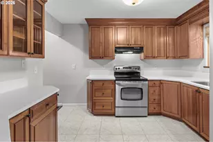 1653 NW Rolling Hill Dr, Beaverton, OR 97006 - Photo 4