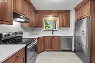 1653 NW Rolling Hill Dr, Beaverton, OR 97006 - Photo 2
