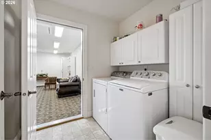 1635 Fairview Pl, Cottage Grove, OR 97424 - Photo 24