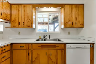 2427 Polk St, Eugene, OR 97405 - Photo 20