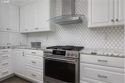 2151 NW Inlet Ave, Lincoln City, OR 97367 - Photo 10