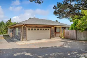 89989 Manion Dr, Warrenton, OR 97146 - Photo 4