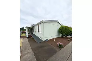 10400 SE Cook Ct, Milwaukie, OR 97222 - Photo 1