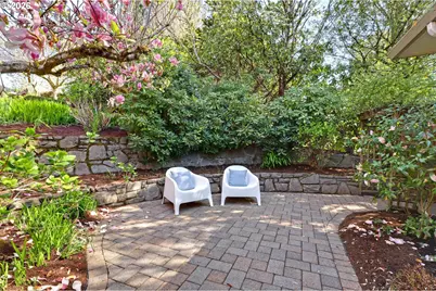 7021 SW Canyon Ln, Portland, OR 97225 - Photo 22