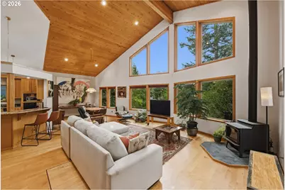 88600 Trout Pond Ln, Bandon, OR 97411 - Photo 2