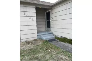 8636 NE Holladay St, Portland, OR 97220 - Photo 2