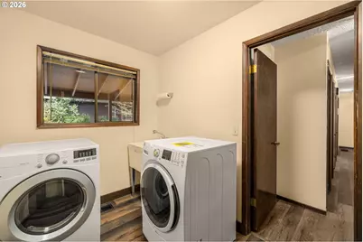 4760 Dogwood Dr, Lake Oswego, OR 97035 - Photo 28