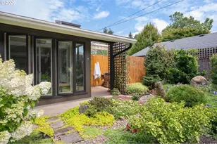 293 Roan Dr, Eugene, OR 97401 - Photo 40