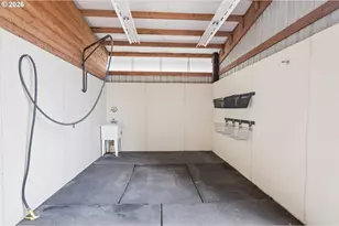 33670 McKenzie View Dr, Eugene, OR 97408 - Photo 42