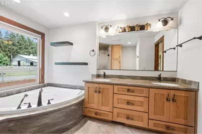 33670 McKenzie View Dr, Eugene, OR 97408 - Photo 14
