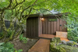 33670 McKenzie View Dr, Eugene, OR 97408 - Photo 20