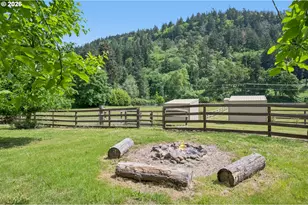 33670 McKenzie View Dr, Eugene, OR 97408 - Photo 32