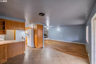 905 Ash St, Brownsville, OR 97327 - Photo 14