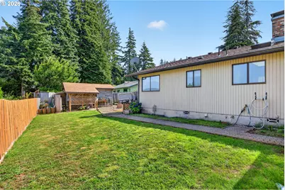 1605 Applewood Dr, Coos Bay, OR 97420 - Photo 4