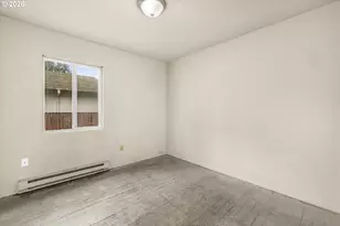 335 W Exeter St, Gladstone, OR 97027 - Photo 8