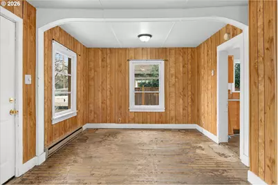 335 W Exeter St, Gladstone, OR 97027 - Photo 4