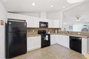 621 Westlog St, Yoncalla, OR 97499 - Photo 10