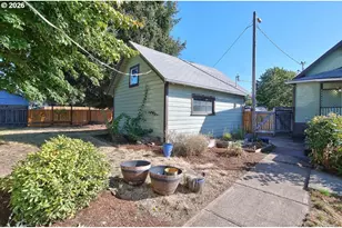489 S 18th Ave, Cornelius, OR 97113 - Photo 16
