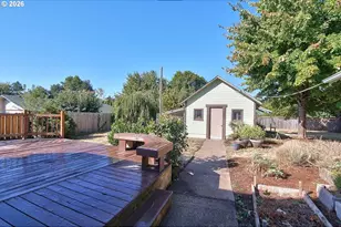 489 S 18th Ave, Cornelius, OR 97113 - Photo 8