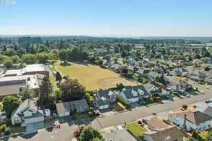 2547 NE Beech Ave, Gresham, OR 97030 - Photo 46