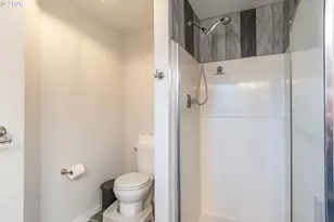 441 E Sixth Ave, Sutherlin, OR 97479 - Photo 20