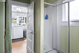 693 NE Winchester St, Roseburg, OR 97470 - Photo 22