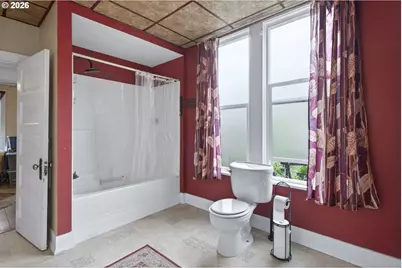 693 NE Winchester St, Roseburg, OR 97470 - Photo 28