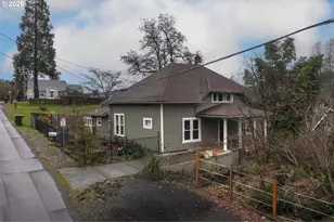 693 NE Winchester St, Roseburg, OR 97470 - Photo 40