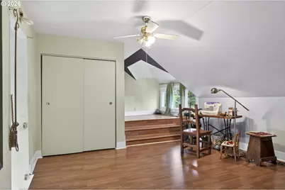 693 NE Winchester St, Roseburg, OR 97470 - Photo 18