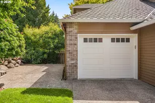 3914 Wellington Pl, West Linn, OR 97068 - Photo 2