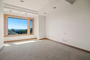 1153 SW Fairfax Pl, Portland, OR 97225 - Photo 46