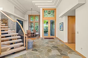 1153 SW Fairfax Pl, Portland, OR 97225 - Photo 10