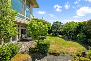 1153 SW Fairfax Pl, Portland, OR 97225 - Photo 36