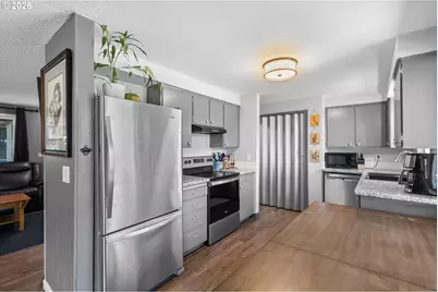 440 N Yamhill St, Carlton, OR 97111 - Photo 14