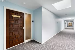 743 Marine View Dr, Longview, WA 98632 - Photo 8