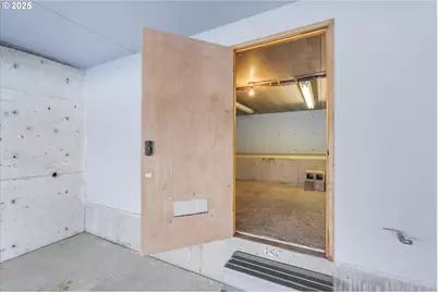 743 Marine View Dr #8, Longview, WA 98632 - Photo 36