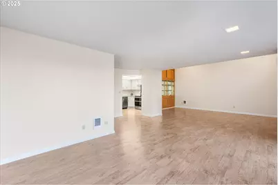 743 Marine View Dr #8, Longview, WA 98632 - Photo 12